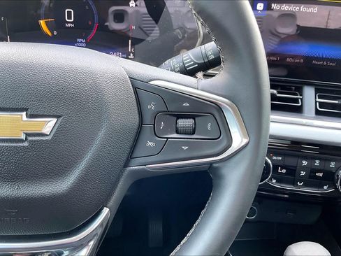 Certified 2026 Chevrolet Trax LT w/ Driver Confidence Package FWD image 24