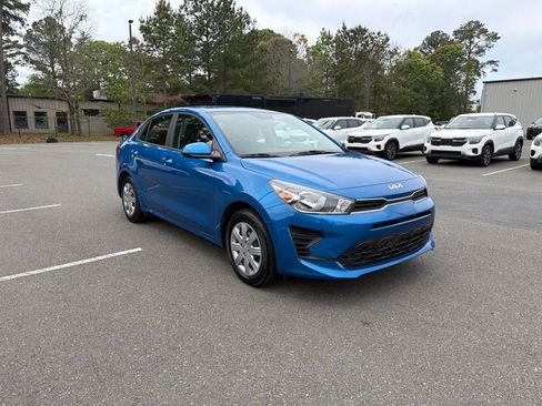 Used 2022 Kia Rio S FWD image 4