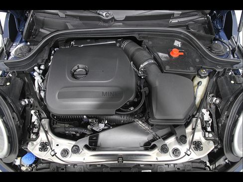 Certified 2025 MINI Cooper S FWD image 22