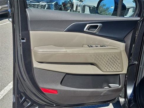 New 2026 Kia Carnival LXS image 14