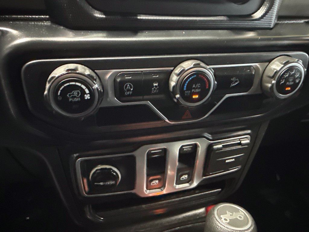 Used 2019 Jeep Wrangler Sport AWD/4WD image 23