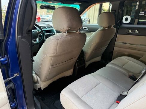 Used 2015 Ford Explorer FWD image 11