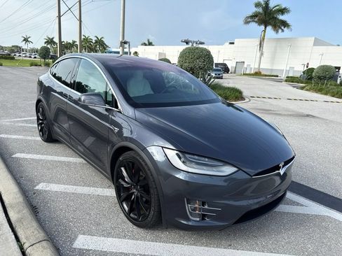Used 2020 Tesla Model X Performance AWD/4WD image 7
