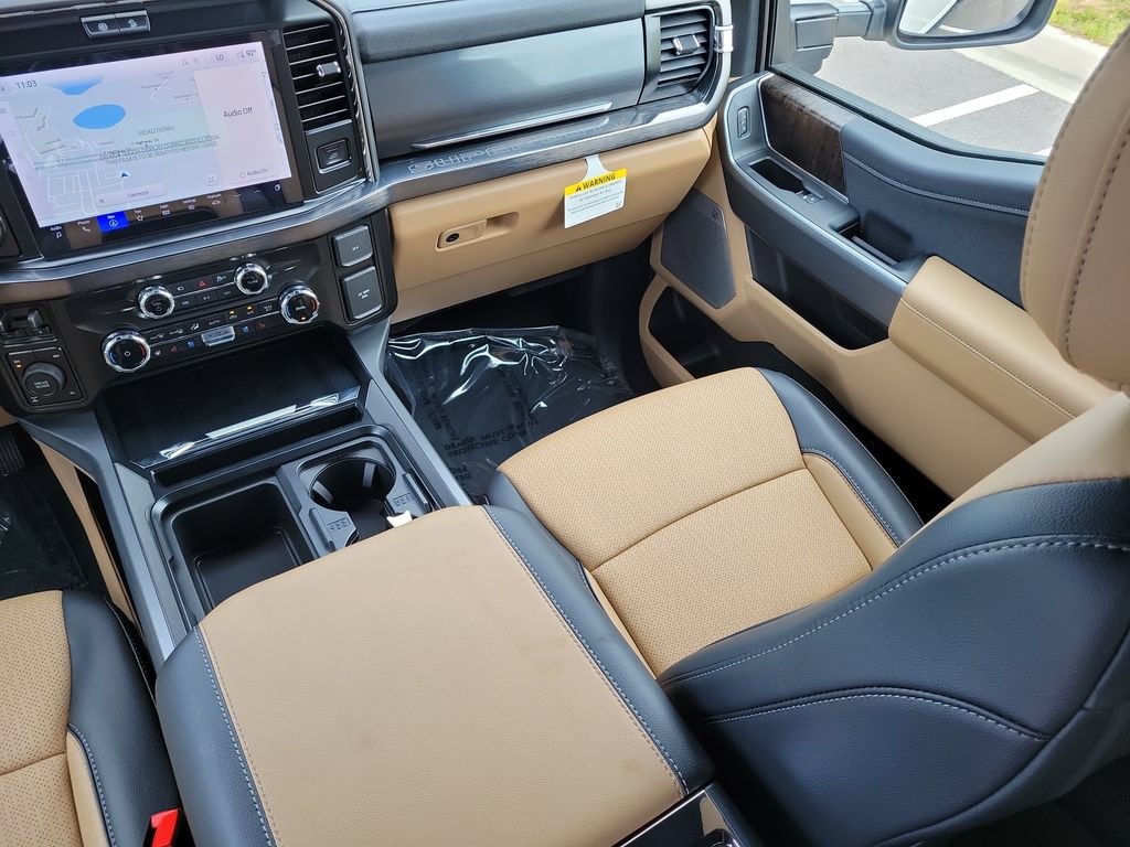 New 2026 Ford F250 Lariat w/ Black Appearance Package AWD/4WD image 10