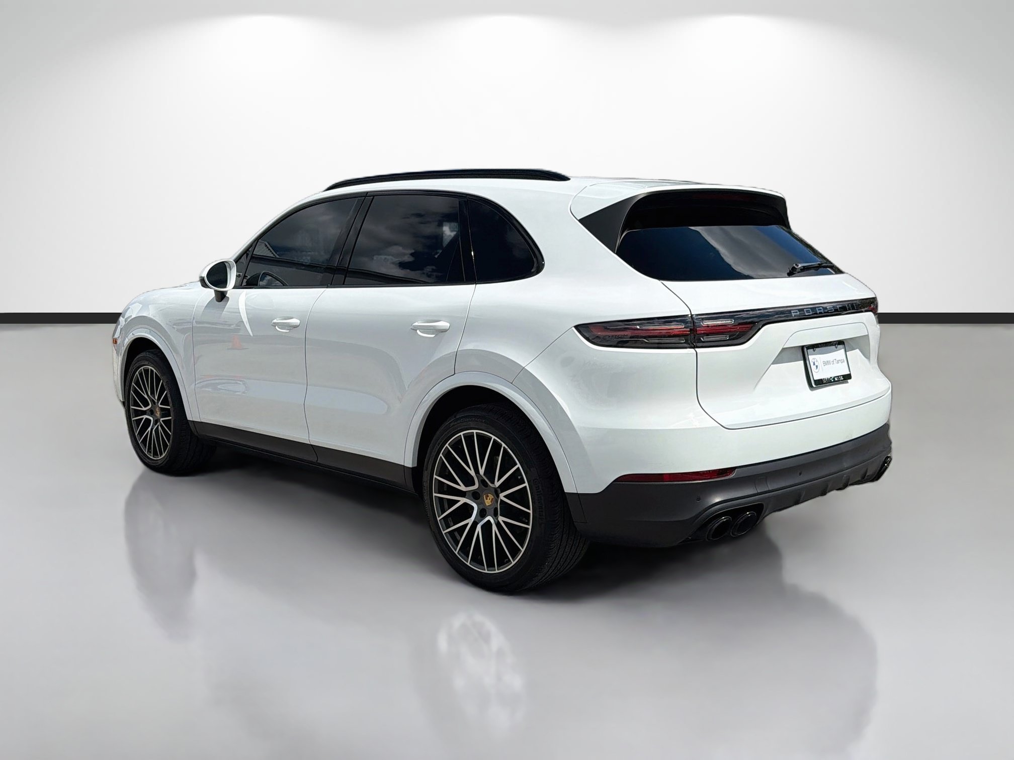 Used 2023 Porsche Cayenne AWD/4WD image 5