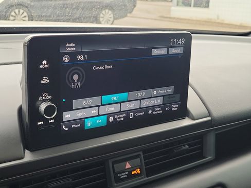 Used 2024 Honda Pilot TrailSport image 26