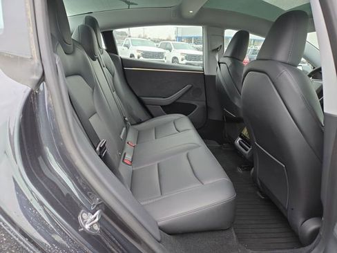 Used 2025 Tesla Model 3 Long Range image 34