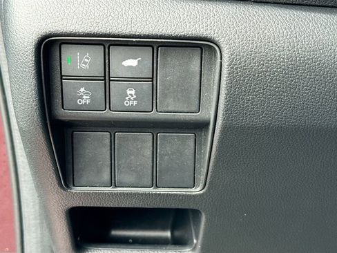 Used 2017 Honda CR-V Touring image 10