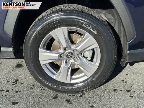 Used 2025 Toyota RAV4 XLE image 12