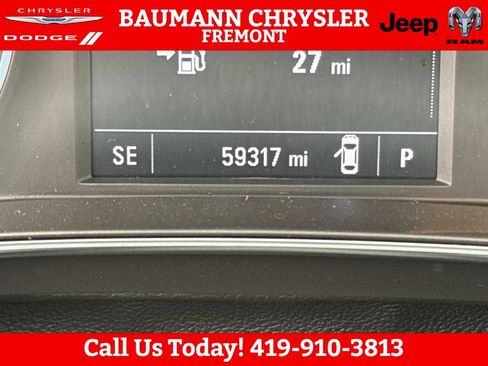 Used 2017 Chevrolet Cruze LT FWD image 16