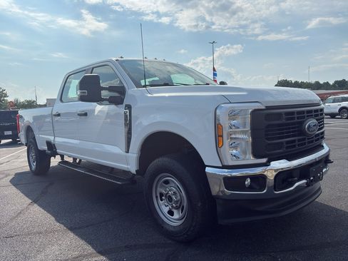 Certified 2024 Ford F350 XL w/ FX4 Off-Road Package AWD/4WD image 3
