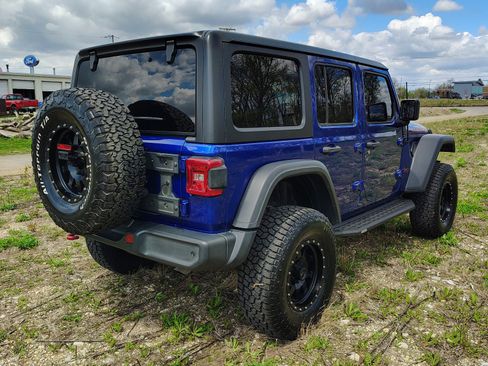 Used 2020 Jeep Wrangler Unlimited Rubicon AWD/4WD image 4