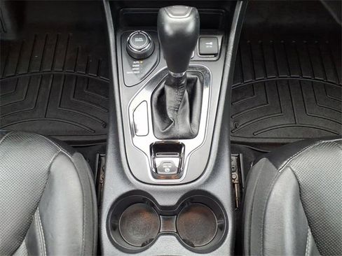 Certified 2020 Jeep Cherokee Limited image 16