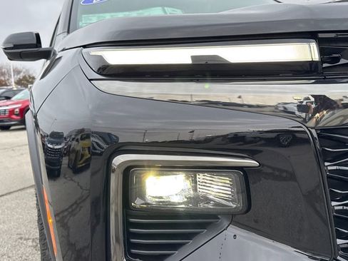 New 2026 Chevrolet Traverse Z71 w/ Enhanced Driving Package image 10