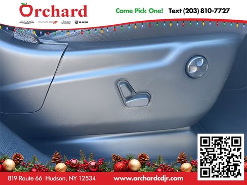 Used 2024 Dodge Durango R/T w/ Blacktop Package image 24