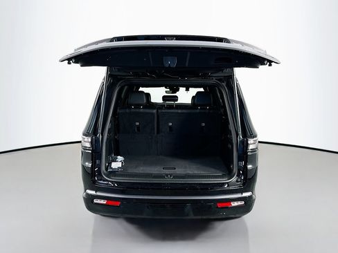 New 2026 Jeep Grand Wagoneer 4WD image 16