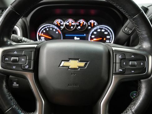 Used 2022 Chevrolet Silverado 1500 LT AWD/4WD image 15
