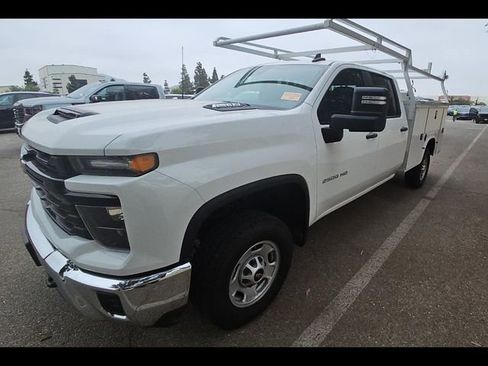 Used 2024 Chevrolet Silverado 2500 W/T w/ WT Convenience Package RWD image 3
