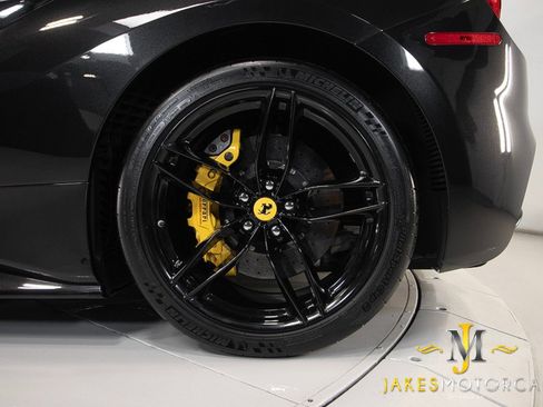 Used 2018 Ferrari 488 GTB image 60