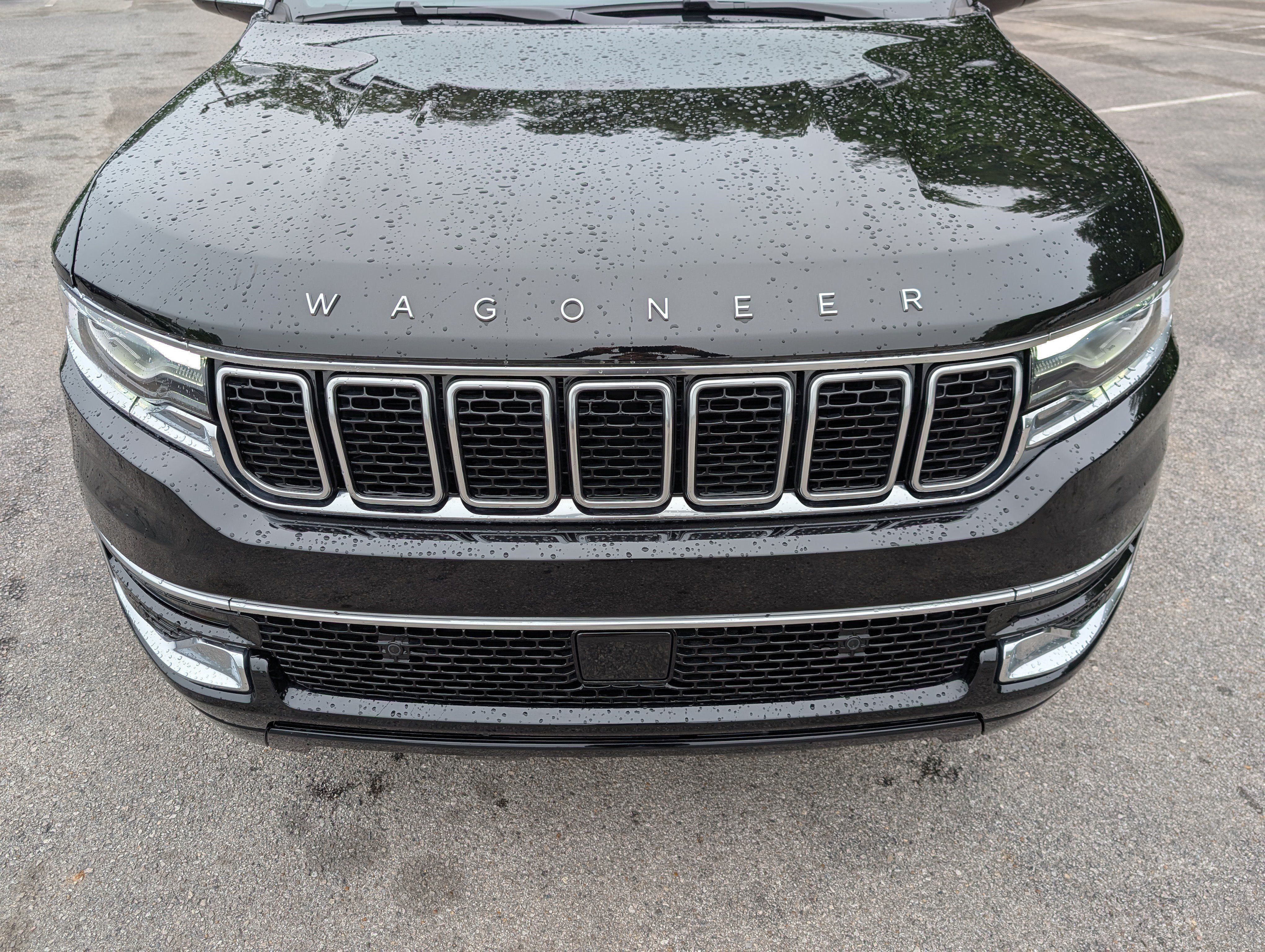 Used 2025 Jeep Wagoneer 4WD image 12
