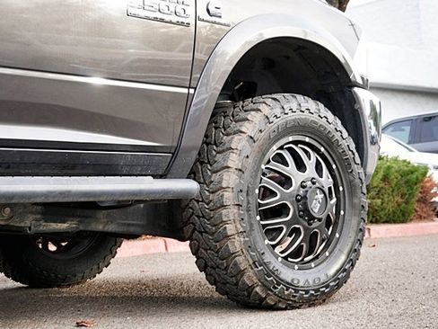 Used 2016 RAM 3500 Laramie image 9