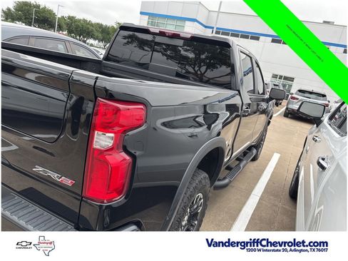 Used 2023 Chevrolet Silverado 1500 ZR2 w/ Technology Package AWD/4WD image 5