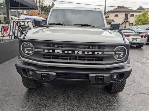 Used 2023 Ford Bronco Black Diamond image 7