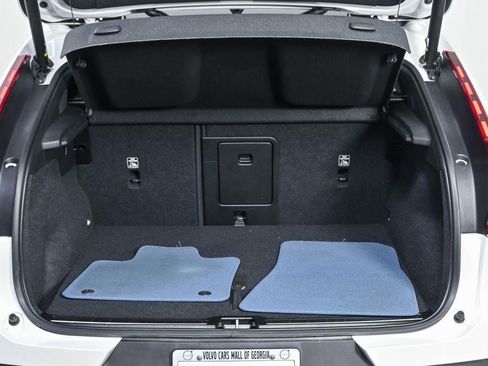 Certified 2023 Volvo C40 P8 Recharge Ultimate AWD/4WD image 32