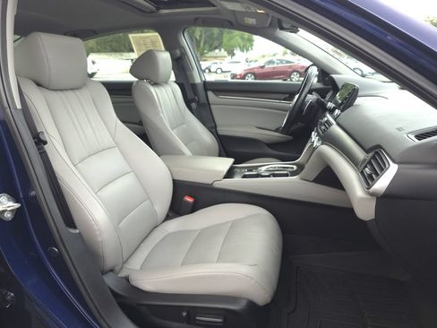 Used 2018 Honda Accord EX-L image 15