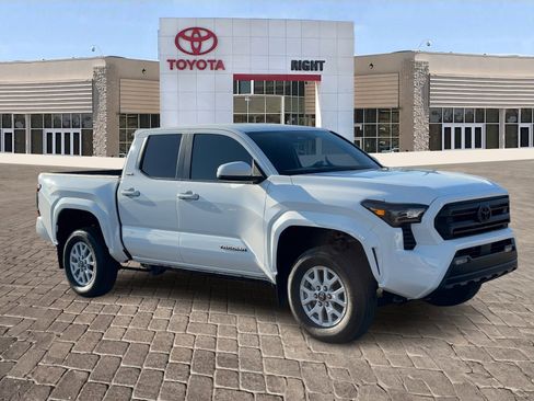 Certified 2024 Toyota Tacoma SR5 image 10
