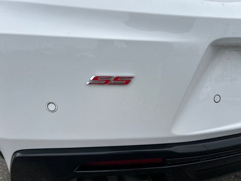 Used 2016 Chevrolet Camaro SS image 35