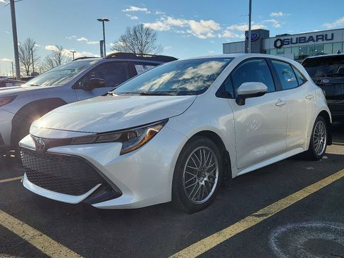 Used 2022 Toyota Corolla SE image 3