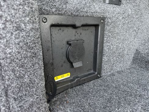 Used 2021 Ford F150 Lariat w/ Equipment Group 502A High image 31