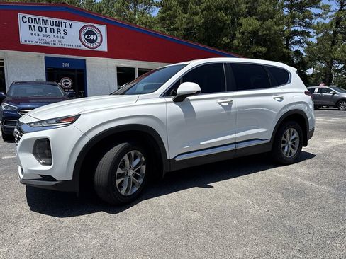 Used 2020 Hyundai Santa Fe SE FWD image 1