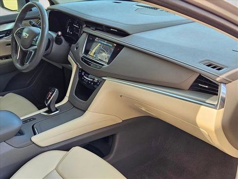 Used 2019 Cadillac XT5 Premium Luxury image 21