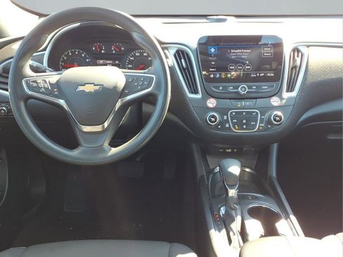 Used 2024 Chevrolet Malibu LT image 4
