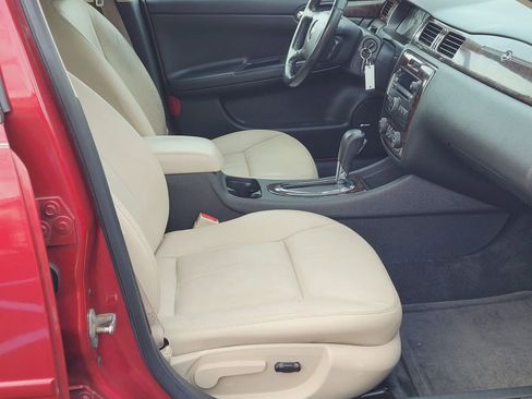 Used 2013 Chevrolet Impala LTZ image 16