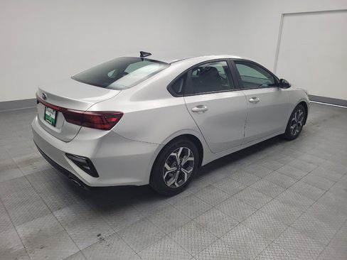 Used 2020 Kia Forte LXS image 9