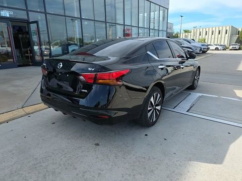 Used 2022 Nissan Altima 2.5 SV AWD/4WD image 4