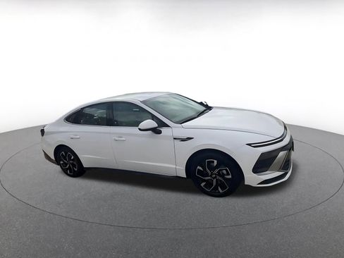 Used 2025 Hyundai Sonata SEL image 2