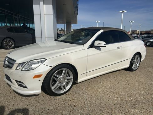 Used 2011 Mercedes-Benz E 550 Cabriolet image 1