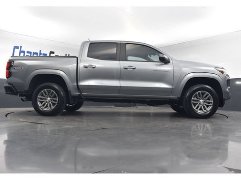 Used 2024 Chevrolet Colorado LT w/ LT Convenience Package III AWD/4WD image 22