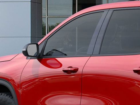 New 2026 Chevrolet Traverse Z71 image 12