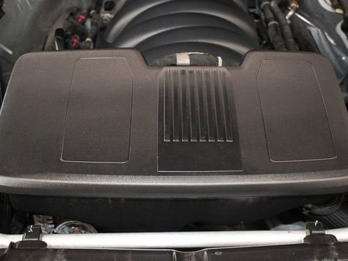 Used 2021 Cadillac Escalade Sport Platinum AWD/4WD image 4