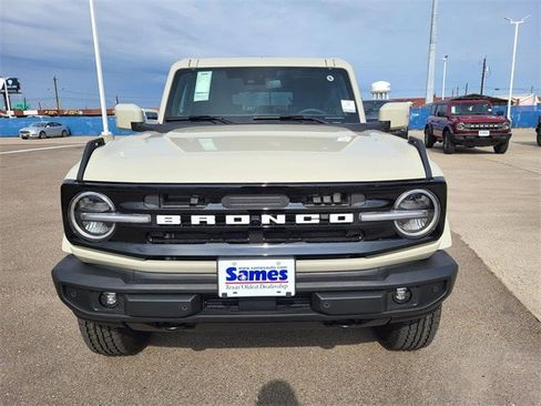 New 2025 Ford Bronco Outer Banks image 10