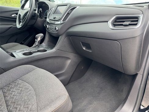 Used 2024 Chevrolet Equinox LT image 18