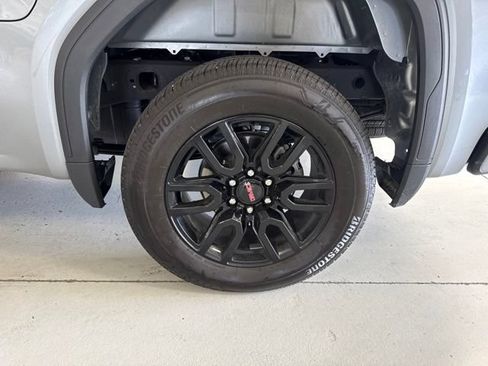 Used 2025 GMC Sierra 1500 Elevation AWD/4WD image 50