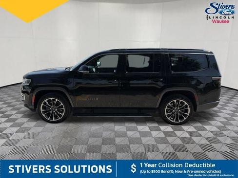 Used 2022 Jeep Wagoneer Series III w/ Premium Group I AWD/4WD image 11