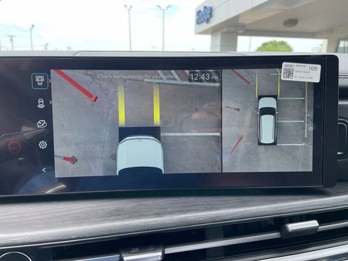 Used 2025 Hyundai Santa Fe Limited FWD image 24