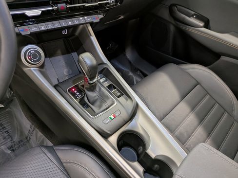 Used 2025 Alfa Romeo Tonale w/ Premium Package image 14